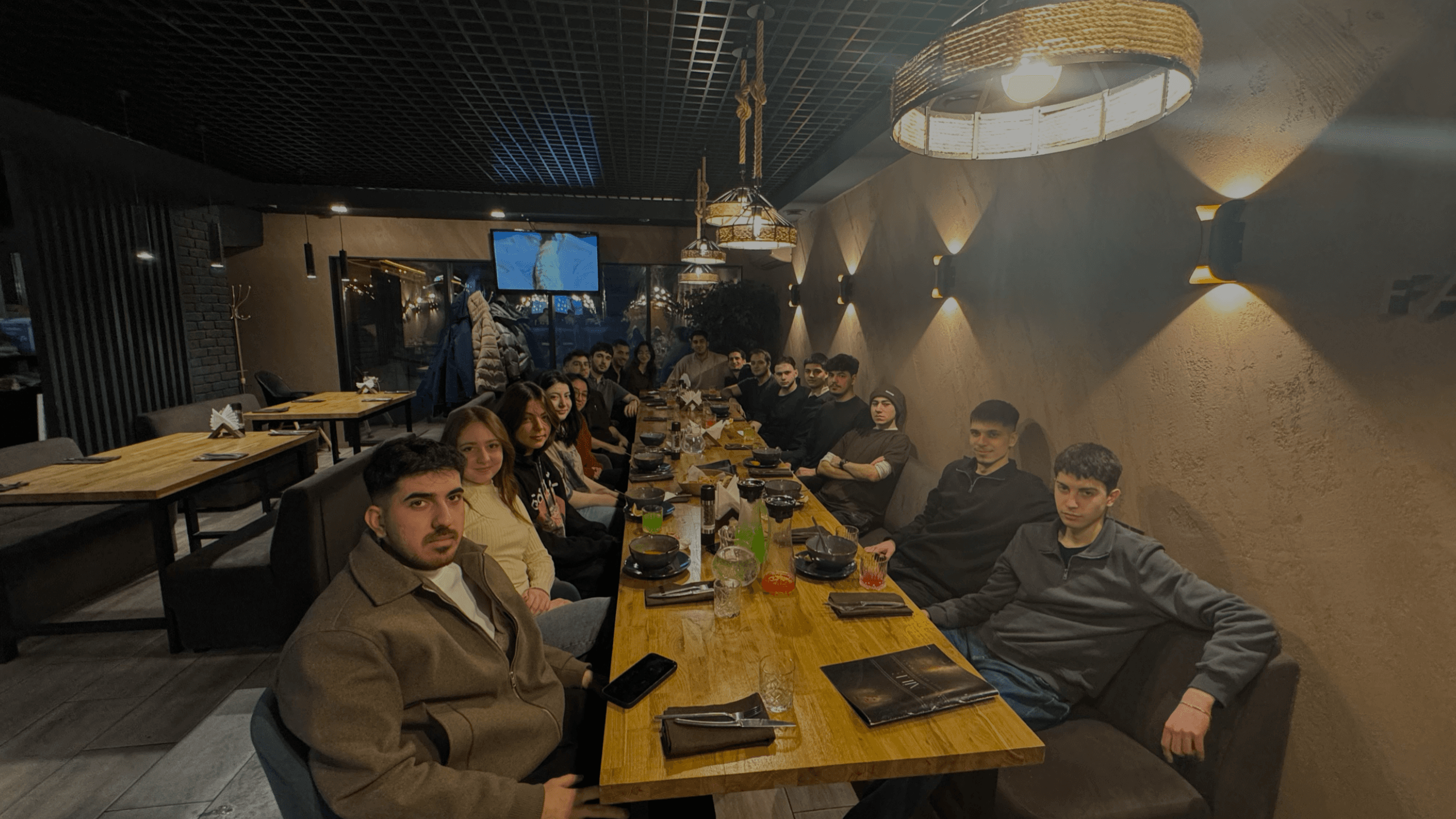 Zirve Yurt Dışı Eğitim öğrenci buluşması fotoğrafı 1